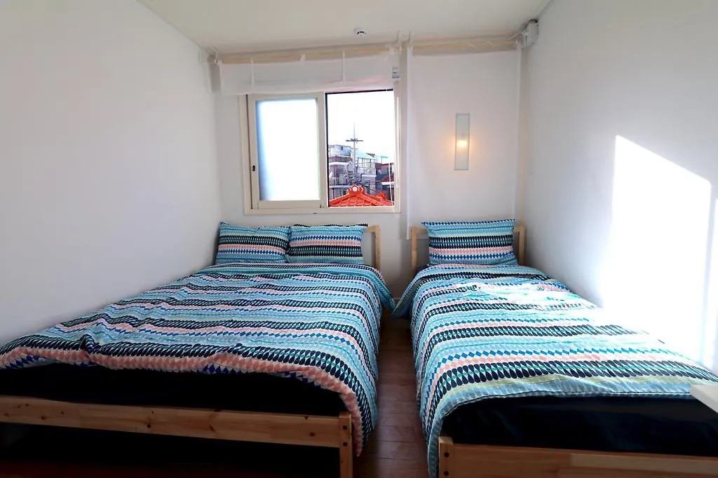 Nueh Guesthouse Σεούλ 2*,
